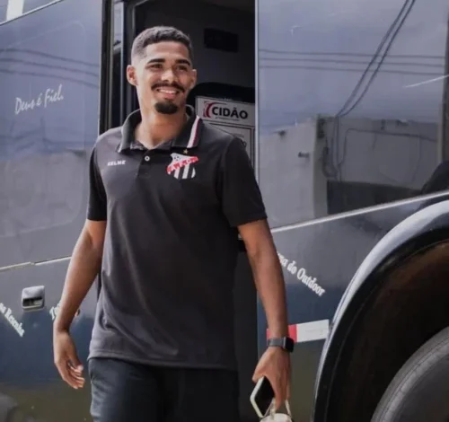 Adson Batista diz não querer ver o Goiás na Série A