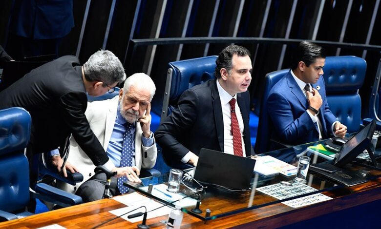 Congresso Nacional corre para votar Orçamento e ajuste fiscal