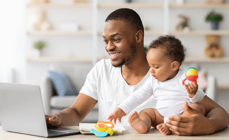 Licença-paternidade pode chegar a 30 dias; votação próxima