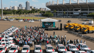 Governo de Goiás entrega mais de 200 veículos para 206 municípios