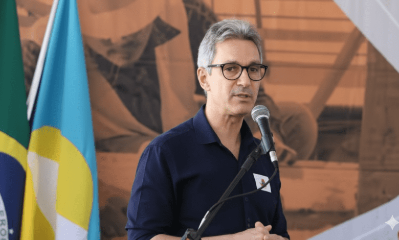 Romeu Zema resiste a convites para deixar o Partido Novo