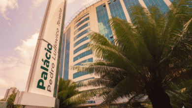 Caiado promove ampla dança das cadeiras no Executivo