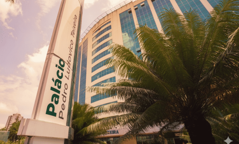 Caiado promove ampla dança das cadeiras no Executivo