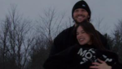 Hailee Steinfeld anuncia gravidez do primeiro filho aos 29