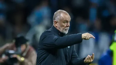 Mano Menezes deixa o Grêmio