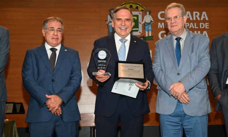 Mabel recebe premiação máxima por transparência pública na Câmara