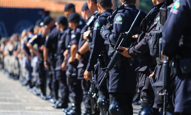 Caiado oficializa mudanças no comando da Polícia Militar