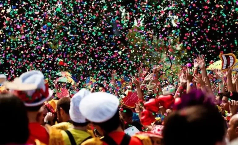 Guia Carnaval 2026 em Goiás com 14 blocos oficiais