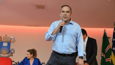 Mabel veta trecho da lei Escola Viva sobre contratos diretos