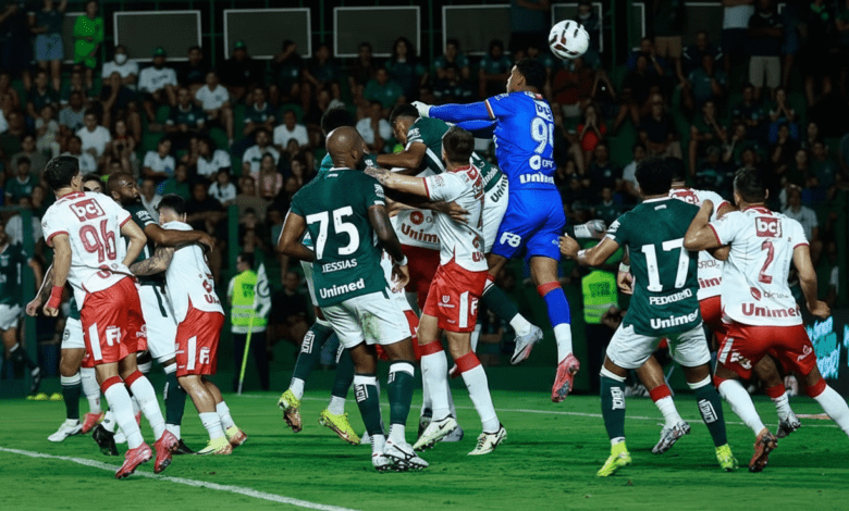 Goiás e Vila Nova disputam liderança do estadual na Serrinha