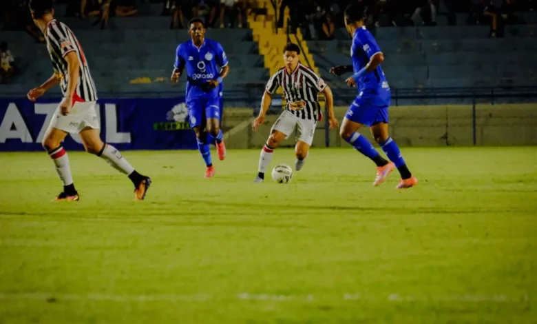 Goiatuba reage no campeonato com goleada sobre o Anápolis