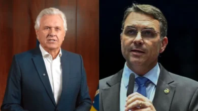 Flávio Bolsonaro e Caiado debatem estratégia de pulverização da direita