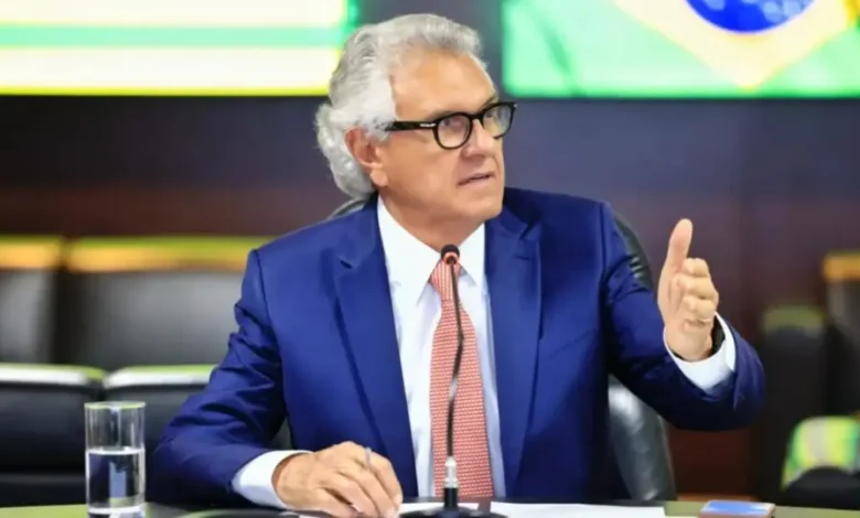 Caiado enfrenta resistência interna e testa limites do União Brasil para 2026