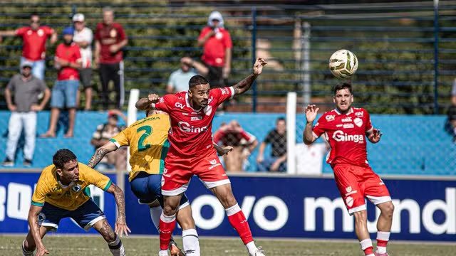 Vila Nova bate Centro-Oeste e retoma o topo da classificação estadual