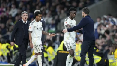 Xabi Alonso defende Vinicius Jr. após vaias no Santiago Bernabéu