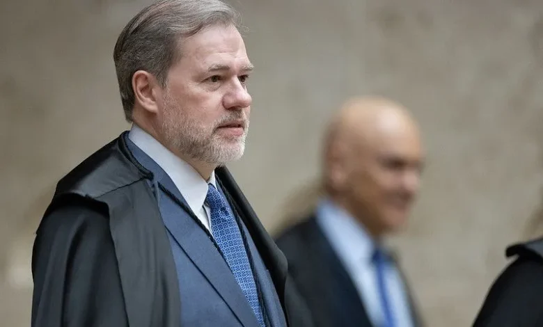 Requerimento pede ida de Dias Toffoli à CCJ para explicar Caso Master