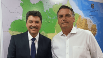 Visita a Bolsonaro coloca Wilder no centro da definição do PL em Goiás