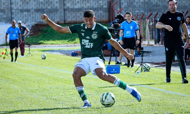 Goiás vence e rebaixa o Inhumas no Zico Brandão