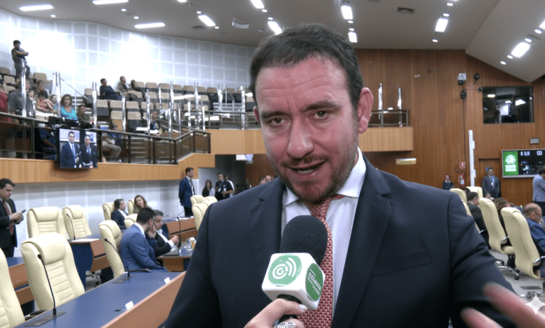 Pressão por verbas marcam início das sessões da Câmara de Goiânia