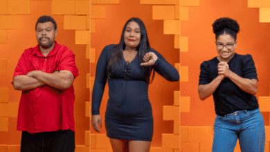 A formação do oitavo Paredão do Big Brother Brasil 26 movimentou a casa na noite deste domingo (08) e está formado por Babu Santana, Chaiany e Milena.nO programa já começou com o ator emparedado, após ter sido indicado em consenso pela dupla de Anjo e Monstro da semana, formada por Jonas Sulzbach e Milena.nnA formação do Paredão desta noite ainda incluiu a indicação do Líder e o participante mais votado pela casa. A berlinda se completou com o contragolpe do emparedado pela casa. Desta vez, eles também tiveram a chance de disputar a Prova Bate e Volta. Veja abaixo como foi:nImunidade do AnjonMilena, vencedora da Prova do Anjo da semana, escolheu imunizar Ana Paula Renault nesta semana. "Eu fiquei em um beco sem saída porque eu queria dar para a Samira e para ela. (...) Samira entendeu que eu acho que Ana Paula é que está na reta agora, eu vou dar para ela", justificou.nAna Paula Renault agradeceu, mas disse que gostaria de negar a imunidade: "Recebo de todo coração, mas não concordo. Isso aqui tem personalidade demais. Aceito de coração, pelo carinho que ela tem por mim".nNo Presente do Anjo, a mineira ainda teve a chance de escolher entre imunizar mais um participante ou assistir a um vídeo enviado por sua família. A sister optou por ver a mensagem dos familiares e abriu mão de proteger mais um participante.nn🧱😇 FORMAÇÃO DO PAREDÃO - ANJO: Milena imuniza Ana Paula a esse paredão. #BBB26 #RedeBBB pic.twitter.com/XTgU87QxO7n— TV Globo 📺 (@tvglobo) March 9, 2026nnIndicação do LídernNa sequência, os líderes da semana, Alberto Cowboy e Jonas Sulzbach, fizeram sua indicação direta ao Paredão e escolheram Milena. Por ter sido indicada pela liderança, ela não teve direito de disputar a Prova Bate e Volta.nn🧱👑 FORMAÇÃO DO PAREDÃO - LÍDER: Alberto e Jonas indicam Milena direto ao paredão. ela não disputa a Prova Bate e Volta. #BBB26 #RedeBBB pic.twitter.com/4knZ5dalIFn— TV Globo 📺 (@tvglobo) March 9, 2026nnVotação da casanNa votação realizada no confessionário, Jordana foi a mais votada da casa, recebendo 6 votos e passou a integrar a berlinda.nVeja abaixo quem votou em quem:nnSamira votou em MarcielenLeandro Boneco votou em JordananMarciele votou em Solange CoutonJuliano votou em MarcielenSolange Couto votou em JordananGabriela votou em JulianonBreno votou em JordananAna Paula Renault votou em MarcielenBabu Santana votou em JordananMilena votou em JordananChaiany votou em JordananJordana votou em Solange Coutonnnveja como foi a votação da casa no confessionário e as justificativas de cada brother nesse paredão. #BBB26 #RedeBBB pic.twitter.com/3HyoEkZ7Cen— TV Globo 📺 (@tvglobo) March 9, 2026nnContragolpe do emparedado pela casanCom o direito ao contragolpe nesta semana, Jordana puxou Chaiany para o Paredão, completando a formação.n"Ela já deixou claro que somos um embate. (...) Com a tentativa de uma configuração para ir para o Bate e Volta, nesse momento eu vou escolher a Chaiany", explicou Jordana sobre sua escolha.nn🧱🗳️🔄️ PAREDÃO - CONTRAGOLPE DO MAIS VOTADO: Jordana puxa Chaiany pro paredão. #BBB26 #RedeBBB pic.twitter.com/47pdl97n4tn— TV Globo 📺 (@tvglobo) March 9, 2026nnProva Bate e VoltanA formação seguiu para a Prova Bate e Volta, com Babu Santana, Jordana e Chaiany na disputa para se salvar da berlinda.nNa dinâmica, que exigiu sorte dos participantes, a disputa foi realizada em três fases. O participante que avançasse primeiro por todas as etapas venceria a prova e escaparia do Paredão.nJordana acertou todas as fases de primeira e venceu a Prova Bate e Volta, garantindo sua permanência na casa e se livrando da berlinda.nn🧱✅ GABARITOU! Jordana acertou o número final e ESCAPOU do paredão! #BBB26 #RedeBBB pic.twitter.com/PXkjzWTAfIn— TV Globo 📺 (@tvglobo) March 9, 2026nnVote: quem deve sair entre Babu Santana, Chaiany e Milena?nCom isso, o 8º Paredão do BBB 26 foi oficialmente formado por Babu Santana, Chaiany e Milena. A eliminação acontece na próxima terça-feira (10), quando um dos três deixará o programa.nVote abaixo na enquete da CNN em quem você quer que seja eliminado. nnnnn&nbsp;nhttps://www.youtube.com/watch?v=7SotzKrehognhttps://stories.cnnbrasil.com.br/entretenimento/bbb-26-conheca-os-participantes-do-grupo-pipoca/n&nbsp;