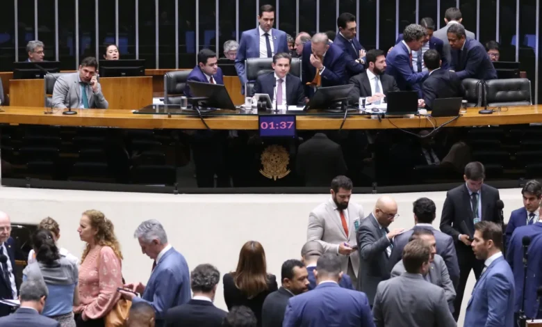 Câmara acelera votação da PEC da Segurança Pública sob forte disputa política