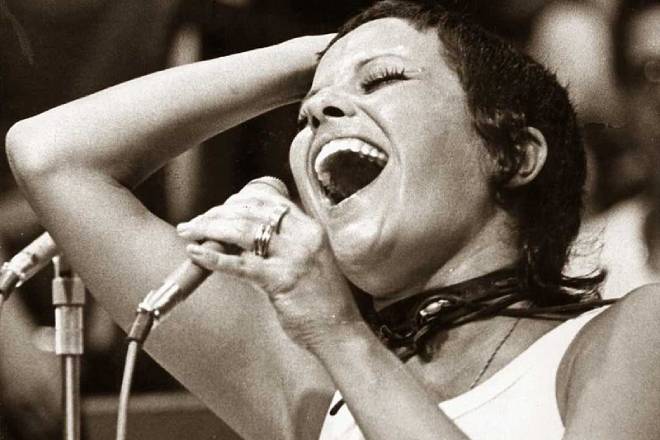 Goiânia recebe show gratuito em homenagem a Elis Regina