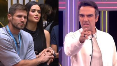 O discurso de Tadeu Schmidt na última terça-feira (3), durante o Paredão Falso do BBB 26, usou uma analogia com a fábula do louva-deus e das formigas. No texto, ele fez disse que esses insetos trabalham solitário e em grupo, respectivamente.nO termo "formigas" foi adotado pelo grupo formado por Jonas, Alberto, Jordana, Marciele e Gabi e eles se autodenominaram com o nome do inseto. Quando Breno voltou do Paredão Falso, ele também se autodenominou "louva-deus".nMas o que ninguém sabia era que esse termo surgiu de uma conversa informal entre Tadeu e Luciano Huck, que visitava os bastidores do BBB 26 no mesmo dia, quando o apresentador do reality sugeriu a Huck: "Fala alguma coisa que a gente põe no discurso". O dono do "Domingão" respondeu "formiga" e Tadeu ficou desesperado.nnAntes de entrar na casa, ele teve a oportunidade de conhecer o corredor dos câmeras, de onde são feitas as imagens em cada cômodo da casa. Ali, Luciano pôde ver em tempo real uma conversa no quarto Sonhos de Voar, em que estavam Jonas e Alberto, que conversavam com Jordana.nDepois, o apresentador do "Domingão" usou uma roupa de Dummy, entrou na casa e mergulhou na piscina.nConfira o discurso de "eliminação" completo dito por Tadeu na última terça:n"Chegou a hora. Quando eu terminar, seremos 13. Metade da temporada e ainda temos um Paredão totalmente novo. É a estreia de todo mundo, primeira vez dos três. E curioso que, algumas semanas atrás, os três se salvaram, juntos, numa Prova Bate e Volta.nAgora, os três experimentam, juntos, o drama do Paredão. E como estiveram ligados nos últimos dias, né? Alberto e Jordana exilaram Breno, Breno emparedou Alberto, Breno foi emparedado por Jordana, os três se ligaram no Sincerão... Escreveram a maior parte do Paredão em que se meteram.nUm Paredão que, acima de tudo, é um confronto de estilos, como a fábula do louva-a-deus e da formiga. A formiga é bicho de grupo, não tem uma formiga solitária. Se você flagrar uma formiga sozinha, calma!nAcompanha mais um pouquinho que você vai ver uma formiga encontrando a outra e depois a outra... Elas fazem questão de formar uma sociedade, são fortes no coletivo. A formiga tem um grupo e vai com ele até o fim.nO louva-a-deus é solitário, não tem um grupo definido. Ele se junta a outros indivíduos quando lhe convém. É mestre da camuflagem, e sua força está exatamente na liberdade. A fábula da formiga e do louva-a-deus trata exatamente desse choque de estilos.nFazer parte de um grupo dá a sensação de força aos indivíduos. Por outro lado, quando alguém é eliminado é uma tristeza tão grande.... O solitário não sofre quando a floresta devora quem quer que seja. Mas, será que não falta alguém para dar apoio em tempo integral?nCada um sabe se é louva-a-deus ou formiga. Mas, quem sabe o que é mais eficiente, ou talvez o bicho mais poderoso seria o louva-a-deus, ou a formiga que fosse mais flexível?nQuando um Paredão tem dois integrantes de um grupo contra um adversário que se assume solitário, será que vale aquela velha questão, que vocês adoram lembrar, que as torcidas para eliminar alguém ou isso nunca fez sentido?nNessa selva em que vocês estão, não há resposta definitiva, vocês sabem disso. Tudo depende, inclusive do momento. E, neste momento, deu formiga."nAssim ao momento em que surgiu a ideia de falar de formigas:nnSOCORROOO 🤯 Luciano foi até a casa do #BBB26 e descobrimos de onde veio o termo "formiguinha' QUE BABADO 🐜 #Domingão pic.twitter.com/CKt6KxxVCqn— TV Globo 📺 (@tvglobo) March 8, 2026nnhttps://stories.cnnbrasil.com.br/entretenimento/paredao-falso-big-fone-e-argentino-relembre-as-pegadinhas-do-bbb/n&nbsp;