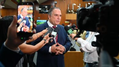 Receita recorde e tensão política marcam prestação de contas de Mabel na Câmara