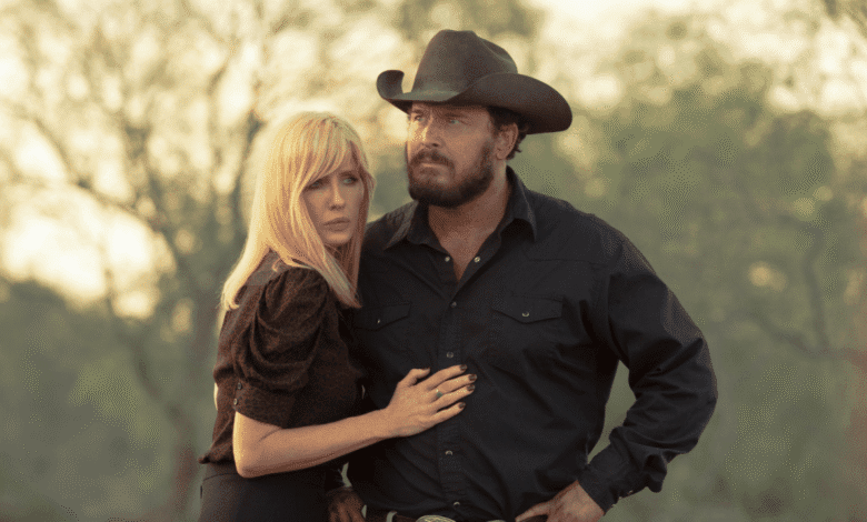 A Paramount+ divulgou nesta terça-feira (5) o trailer oficial da série "Rancho Dutton", novo spin-off de "Yellowstone". A produção chegará à plataforma de streaming no dia 15 de maio com os dois primeiros episódios.nAmbientada em Rio Paloma, no Texas, a produção acompanha Beth e Rip, interpretados por Kelly Reilly e Cole Hauser, em um novo capítulo de suas vidas. Nas primeiras imagens, vemos o casal se perguntando se será possível sobreviver no sul do Texas e encarando diversas reviravoltas no novo lar.nnSegundo a sinopse oficial, enquanto Beth e Rip lutam para construir um futuro juntos, longe dos fantasmas de Yellowstone, eles se deparam com novas realidades e um rancho rival disposto a tudo para proteger o próprio império.nAlém dos protagonistas, o elenco ainda conta com novos nomes e atores já conhecidos pelo público, como Ed Harris, Annette Bening, Finn Little, Juan Pablo Raba, Jai Courtney, J.R. Villarreal, Marc Menchaca e Natalie Alyn Lind.nAssista ao trailer oficial de "Rancho Dutton", spin-off de "Yelowstone"nhttps://www.youtube.com/watch?v=qgb0HI4geBIn*Sob supervisão de Gabriela Maraccini, da CNN Brasilnhttps://stories.cnnbrasil.com.br/entretenimento/yellowstone-chega-ao-fim-conheca-os-spin-offs-e-o-que-esta-por-vir/