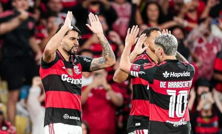Flamengo supera Bragantino e abre três pontos na liderança do Brasileirão