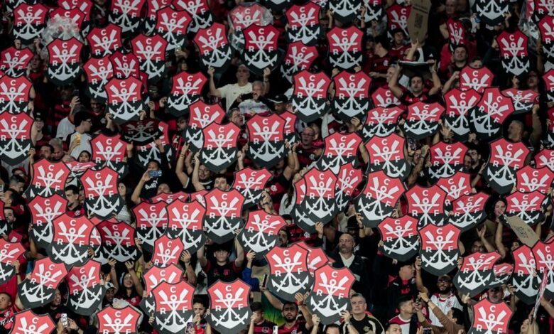 Flamengo avança na Libertadores e segura liderança do Brasileirão