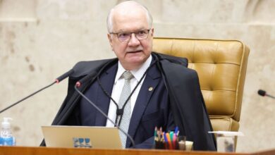 Fachin pede à PF envio ao STF de menções a ministros no caso Banco Master