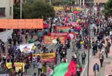 Protestos em Bogotá pressionam governo de Abelardo de la Espriella