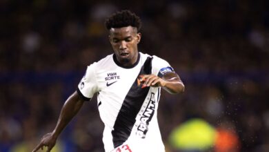 Thiago Mendes sofre ataques racistas após post provocativo em La Bombonera
